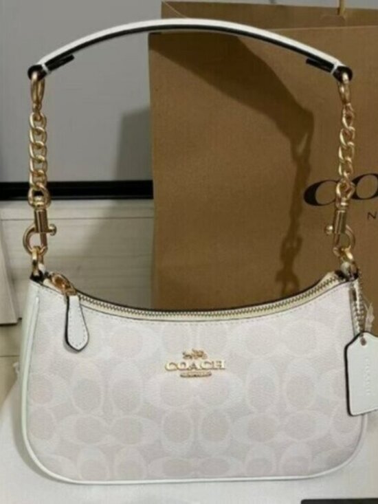Coach Handbags - 📮📮📮NWT coach Teri Shoulder Bag In Signature Canvas CA548
